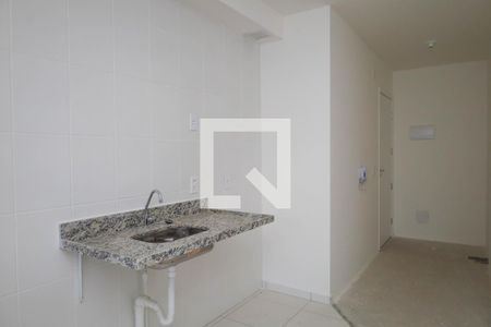 Sala/Cozinha de apartamento à venda com 2 quartos, 46m² em Vila Carmosina, São Paulo