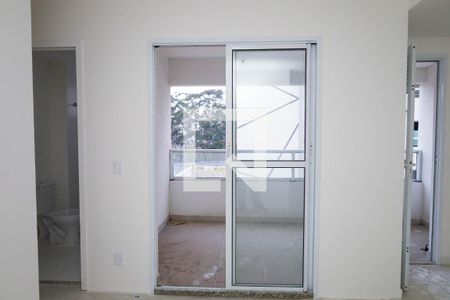 Sala/Cozinha de apartamento à venda com 2 quartos, 46m² em Vila Carmosina, São Paulo