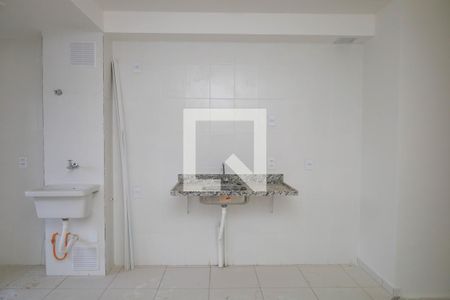 Sala/Cozinha de apartamento à venda com 2 quartos, 46m² em Vila Carmosina, São Paulo