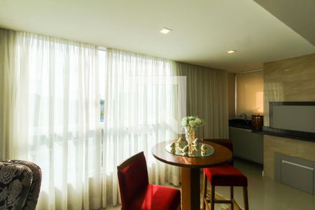 Sala de apartamento à venda com 3 quartos, 128m² em Marechal Rondon, Canoas