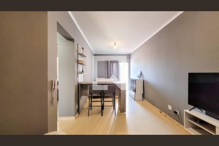 Sala / Quarto de apartamento à venda com 1 quarto, 50m² em Centro, Campinas