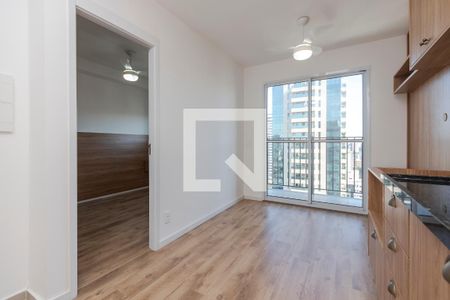 Sala/ Cozinha de apartamento à venda com 1 quarto, 27m² em Campo Belo, São Paulo