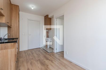 Sala/ Cozinha de apartamento à venda com 1 quarto, 27m² em Campo Belo, São Paulo