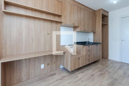 Sala/ Cozinha de apartamento à venda com 1 quarto, 27m² em Campo Belo, São Paulo