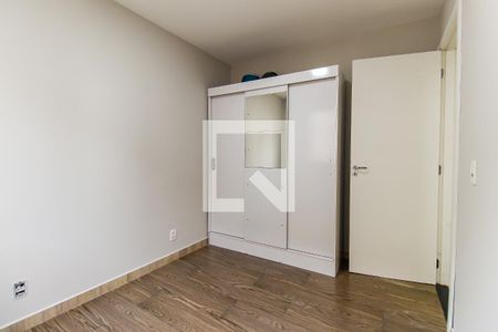 Quarto 1 de apartamento à venda com 2 quartos, 40m² em Itaquera, São Paulo
