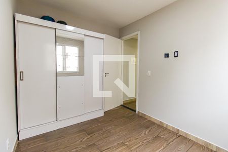 Quarto 1 de apartamento à venda com 2 quartos, 40m² em Itaquera, São Paulo