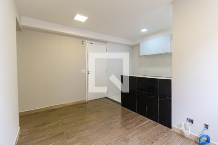 Sala de apartamento à venda com 2 quartos, 40m² em Itaquera, São Paulo
