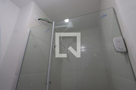 Banheiro de kitnet/studio para alugar com 1 quarto, 25m² em Chácara Inglesa, São Paulo