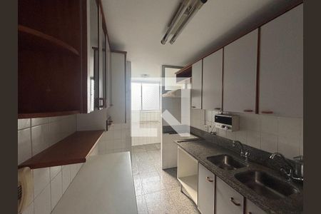 Apartamento à venda com 3 quartos, 90m² em Santo Agostinho, Belo Horizonte