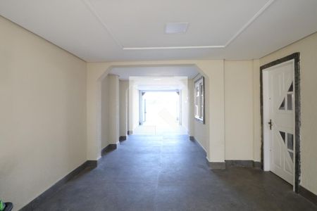 Garagem de casa à venda com 3 quartos, 270m² em Rio Branco, Canoas