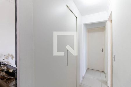 Corredor de apartamento à venda com 2 quartos, 50m² em Vila Natalia, São Paulo