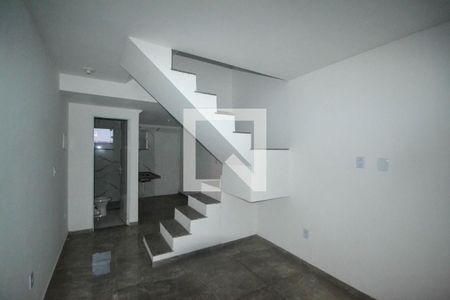 Sala de casa para alugar com 3 quartos, 86m² em Jardim Santa Eugenia, Nova Iguaçu