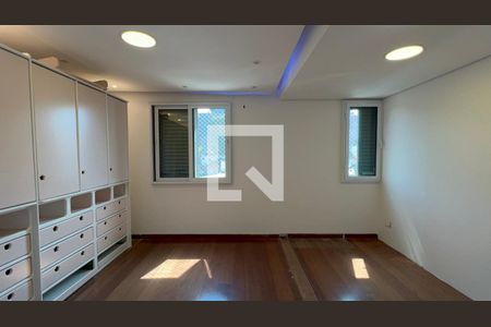 Quarto de apartamento à venda com 2 quartos, 88m² em Vila Madalena, São Paulo