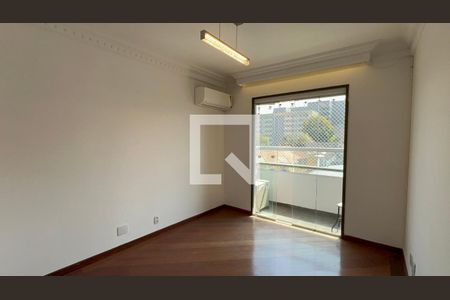 Sala de apartamento à venda com 2 quartos, 88m² em Vila Madalena, São Paulo