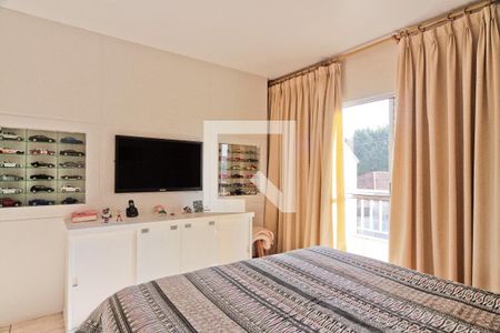 Suíte de casa à venda com 3 quartos, 180m² em Vila Palmeiras, São Paulo