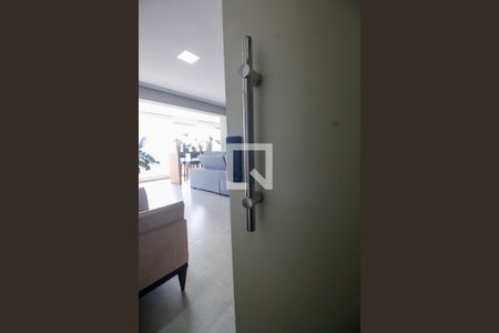 Fechadura eletrônica de apartamento para alugar com 3 quartos, 145m² em Jardim Lar Sao Paulo, São Paulo