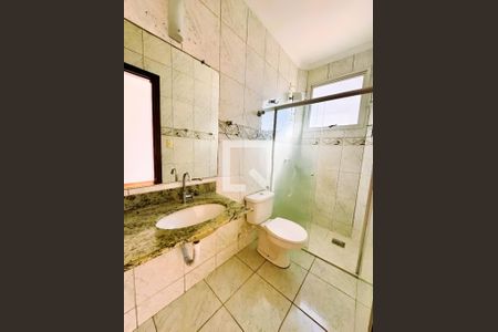 Banheiro de apartamento para alugar com 3 quartos, 180m² em Buritis, Belo Horizonte