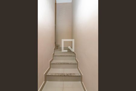 Escada de apartamento à venda com 3 quartos, 200m² em Barreiro, Belo Horizonte