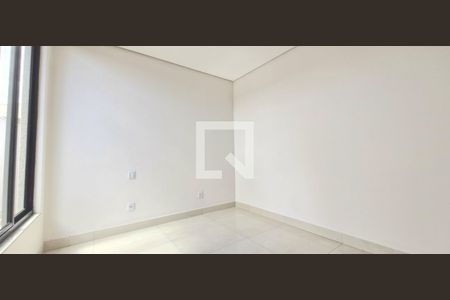 Quarto 2 de casa à venda com 3 quartos, 320m² em Tradição , Lagoa Santa