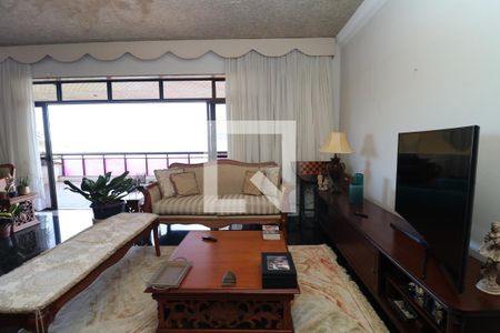 Sala de estar de apartamento para alugar com 4 quartos, 350m² em Jardim Guanabara, Rio de Janeiro