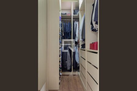 Closet da Suíte 1 de casa à venda com 3 quartos, 189m² em Jardim do Mar, São Bernardo do Campo