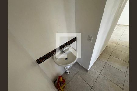 Lavabo de apartamento para alugar com 2 quartos, 42m² em Parque Nações Unidas, São Paulo
