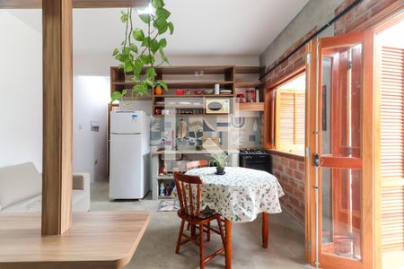 Studio de casa para alugar com 1 quarto, 35m² em Vila Pirajussara, São Paulo