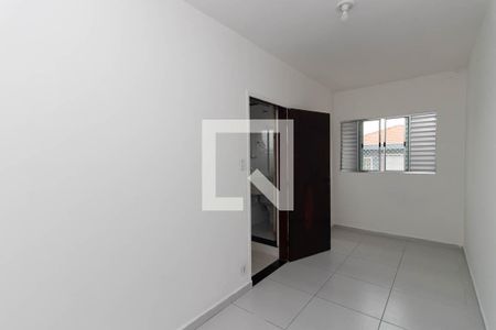 Quarto 2 de casa para alugar com 2 quartos, 75m² em Vila Medeiros, São Paulo