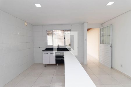 Sala/Cozinha de casa para alugar com 2 quartos, 75m² em Vila Medeiros, São Paulo
