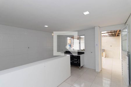 Sala/Cozinha de casa para alugar com 2 quartos, 75m² em Vila Medeiros, São Paulo