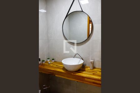 Lavabo de casa para alugar com 3 quartos, 125m² em Parque Continental, São Paulo