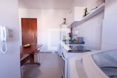 Cozinha e Área de Serviço de kitnet/studio para alugar com 1 quarto, 29m² em Vila São José, Taubaté
