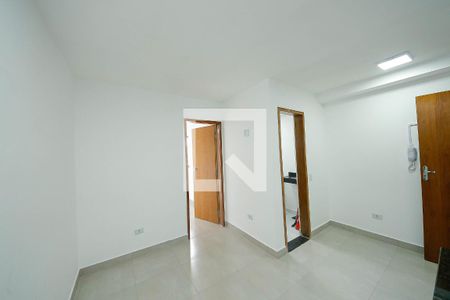 Sala/Cozinha de kitnet/studio para alugar com 1 quarto, 22m² em Vila Paulo Silas, São Paulo