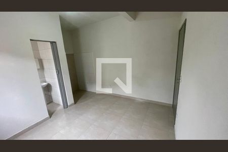 Quarto de casa para alugar com 1 quarto, 50m² em Jardim Rosa de Franca, Guarulhos