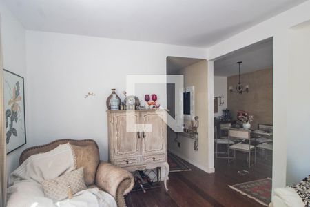 Sala de casa para alugar com 4 quartos, 252m² em Parque Urbano, Porto Alegre