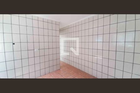 Cozinha de casa para alugar com 2 quartos, 90m² em Ayrosa, Osasco