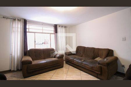 Sala de casa à venda com 8 quartos, 270m² em Vila Prudente, São Paulo