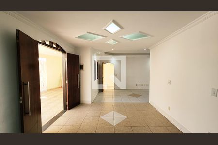 Sala de casa à venda com 2 quartos, 135m² em Jardim das Tulipas, Jundiaí