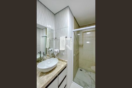 Banheiro de kitnet/studio para alugar com 1 quarto, 30m² em Brás, São Paulo