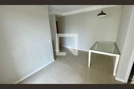 Sala de apartamento à venda com 3 quartos, 57m² em Jardim Cocaia, Guarulhos