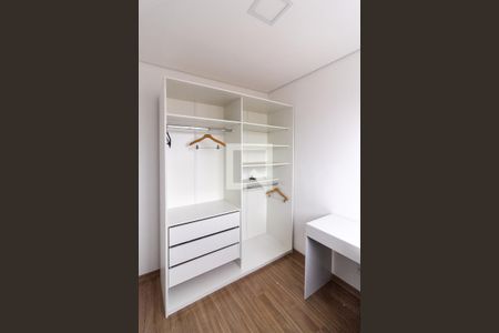Quarto 1 de apartamento à venda com 2 quartos, 33m² em Jardim Prudência, São Paulo