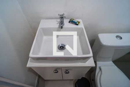 Banheiro de kitnet/studio para alugar com 1 quarto, 30m² em Jardim do Sol, Sorocaba