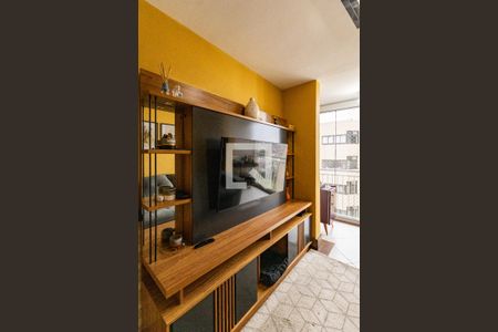 Sala de Estar de apartamento à venda com 2 quartos, 64m² em Vila Sao Paulo, São Paulo