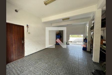 Garagem de casa para alugar com 2 quartos, 200m² em Jardim Celeste, São Paulo