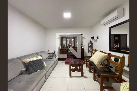Sala de casa à venda com 2 quartos, 200m² em Jardim Celeste, São Paulo