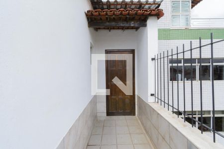 Cobertura - Entrada Exclusiva de apartamento à venda com 3 quartos, 200m² em Santa Cruz Industrial, Contagem