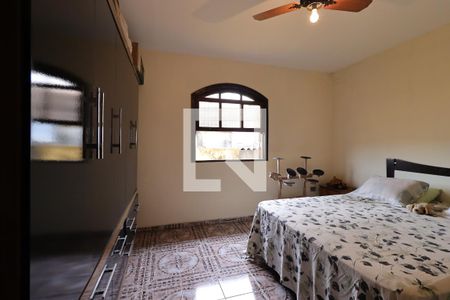 Casa 1 - Quarto 1 de casa à venda com 3 quartos, 350m² em Vila Clarice, Santo André