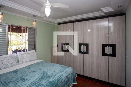 Quarto 1- Casa 1 de casa à venda com 4 quartos, 230m² em Casa Grande, Diadema