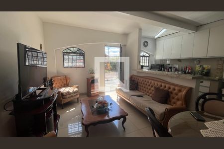Sala 1 de casa à venda com 6 quartos, 245m² em Chácara da Barra, Campinas