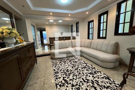 Sala de casa para alugar com 4 quartos, 360m² em Jardim Vinte E Cinco de Agosto, Duque de Caxias